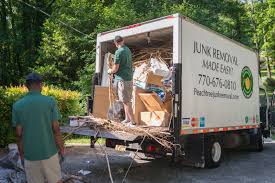 Best Yard Waste Removal  in High Point, FL